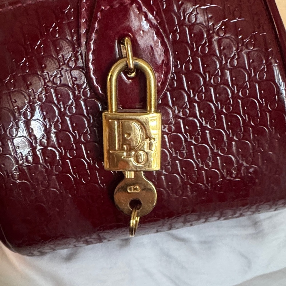 Dior Gold Lock with key